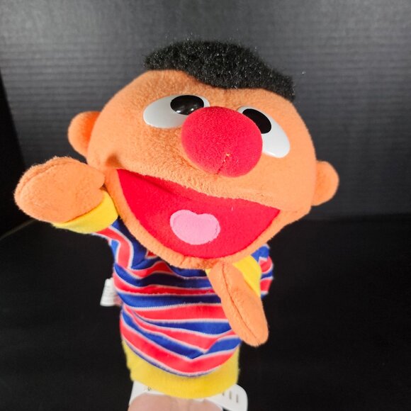Fisher Price Sesame Street Ernie Plush 9 Inch Hand Puppet. Mattel 2004 - Picture 2 of 8